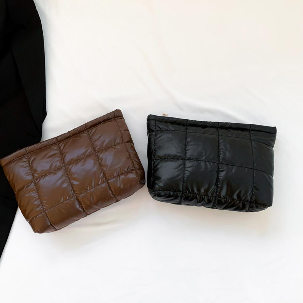 Женская косметичка, мягкая стеганая сумка для хранения макияжа, большая вместимость, органайзер для косметики, однотонная стеганая сумка-клатч