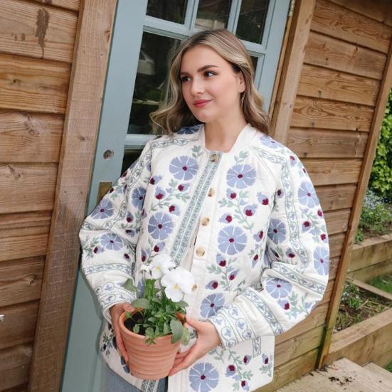 Женская стеганая куртка с цветочным принтом, пуховик с длинным рукавом, круглым вырезом, застегивающийся на пуговицы, верхняя одежда, пальто с поясом