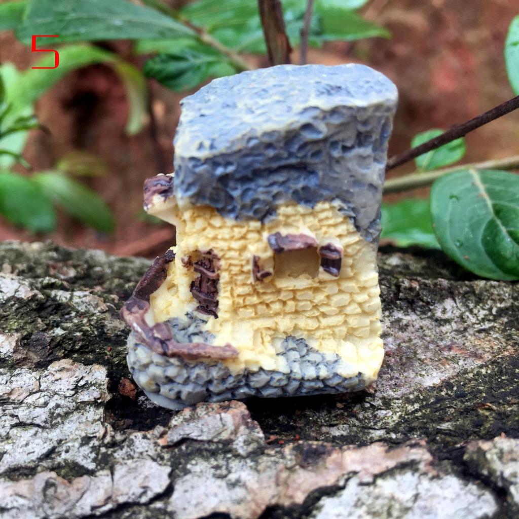 Zakka Sea Love: Micro Landscape Villa Resin Ornaments (Set of 8)