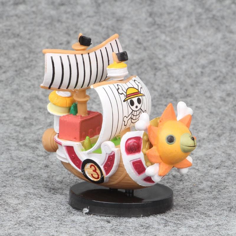 2pcs One Piece Pirate Ships Thousand Sunny Going Merry Sunny Pirate Ship Models Ornaments Ship Model Collectibles Car Decoration