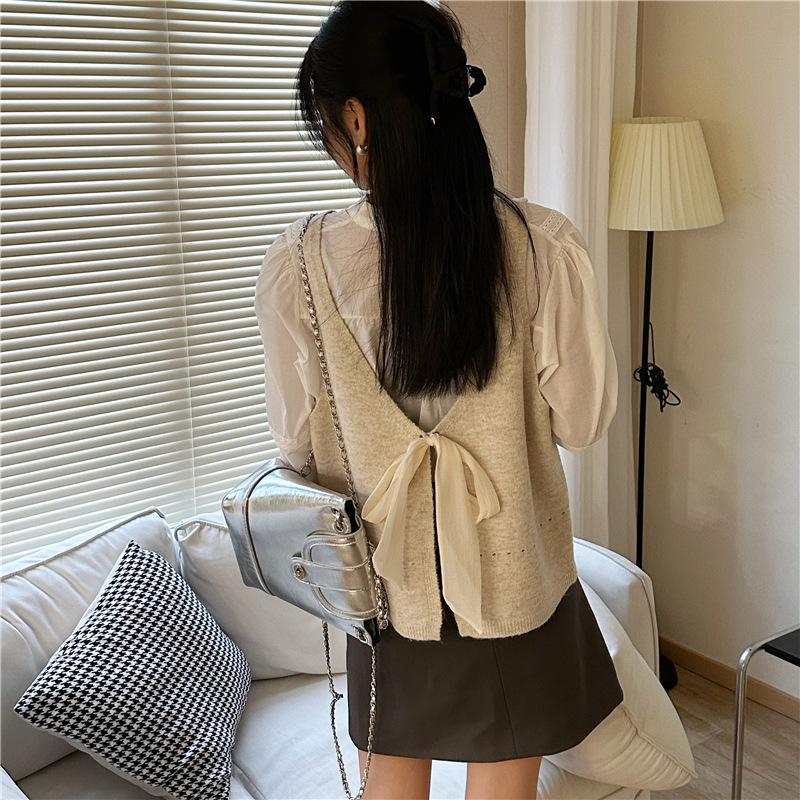 Двусторонний вязаный жилет без рукавов с галстуком-бабочкой - Модный осенний многослойный образ для женщин