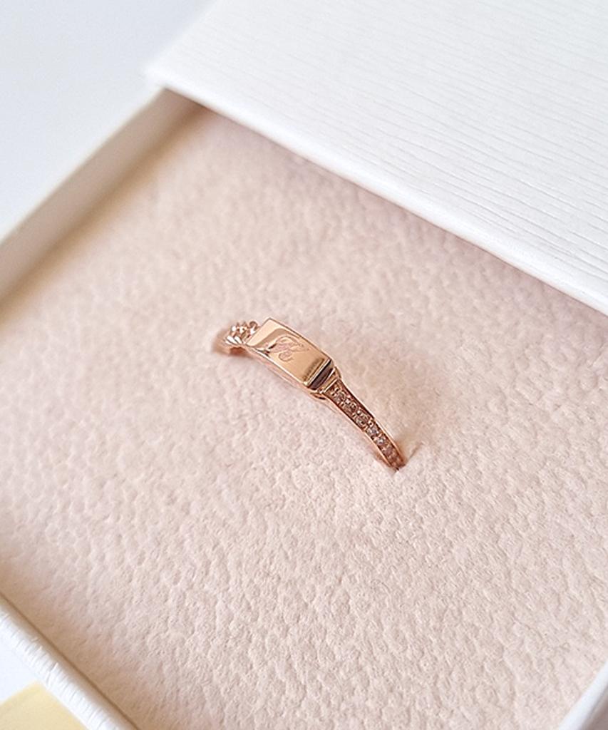 Loveenb [14K Gold] Simple Chain Initial Engraved Ring