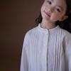 Белая хлопковая рубашка Hacikis для девочек с французскими рюшами и кружевом
