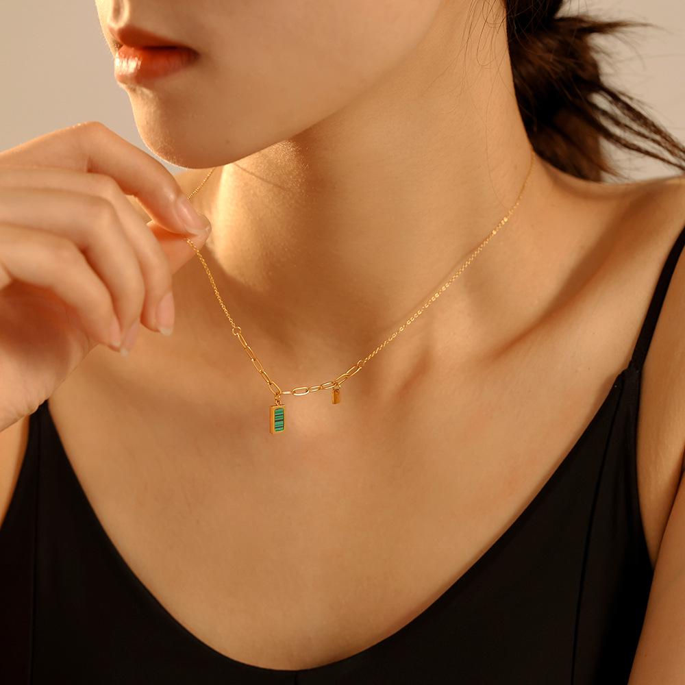 Позолоченное 18K ожерелье на ключицы с полосками малахитового зеленого цвета - Маленький квадратный кулон в стиле INS Ретро-украшение