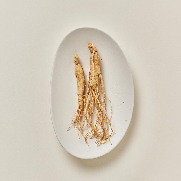 Beauty of Joseon Увлажняющая солнцезащитная сыворотка с женьшенем SPF 50+ PA++++