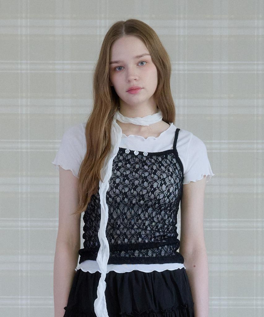 PINK PINEAPPLE Muse Flower Lace Top_Black