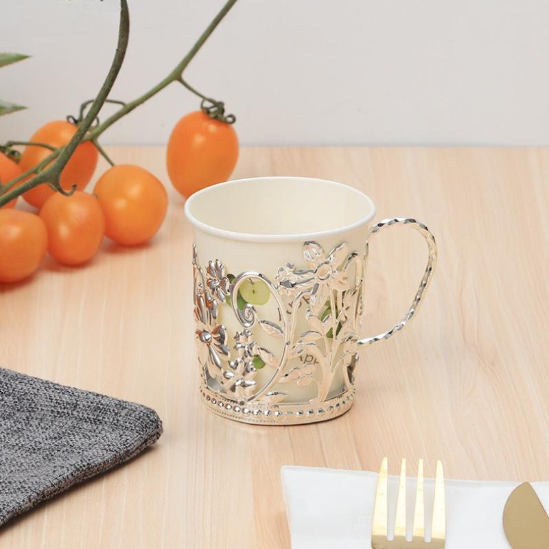 1 шт. Подставка для стаканов из кованого железа серебристого цвета с цветочным дизайном, Металлическая подставка для одноразовых стаканов, не контактирующая с пищевыми продуктами, Элегантный настольный декор для вечеринок