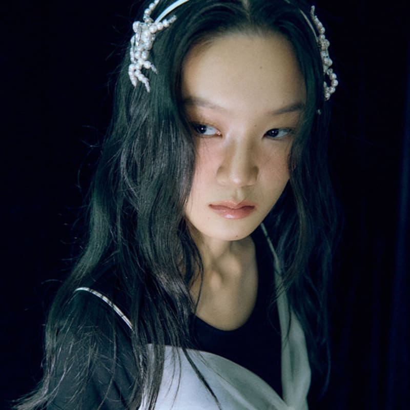 LOVUEE Повязка на голову Паук Белая