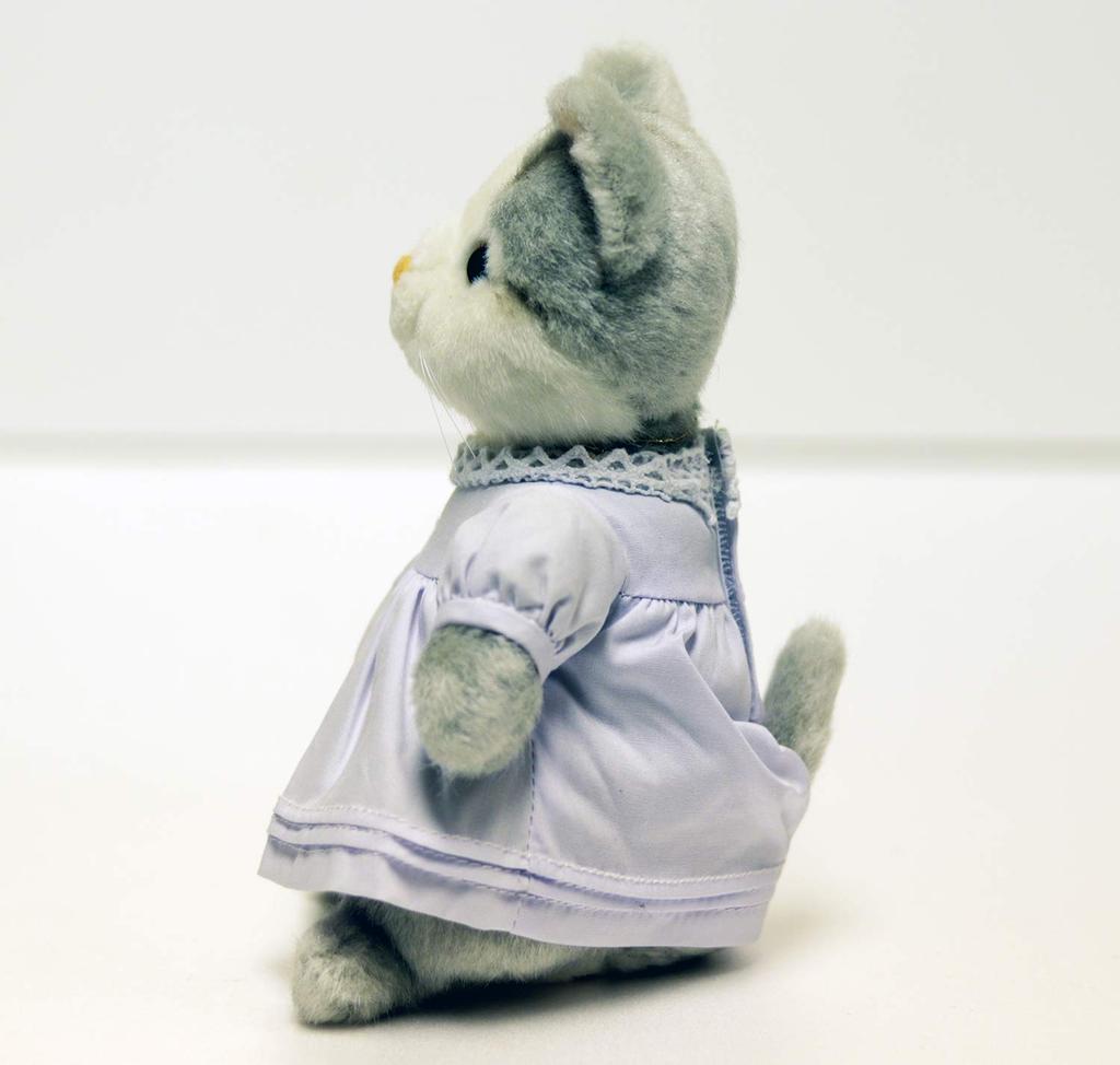 Yoshitoku PETER RABBIT Stuffed Toy Moppet-chan S 182654