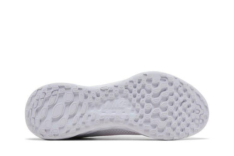 Nike Revolution 6 Triple White