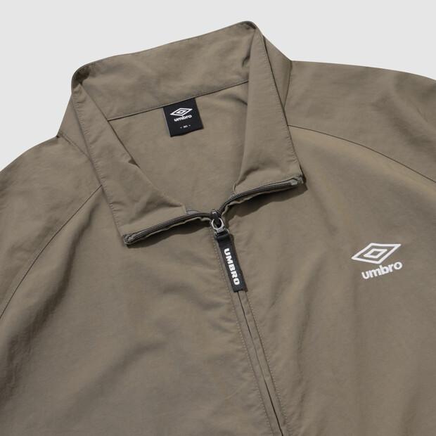 Umbro Классическая ветровка с воротником-стойкой для разминки Коричневая Ur121Cjk31 (Тип)
