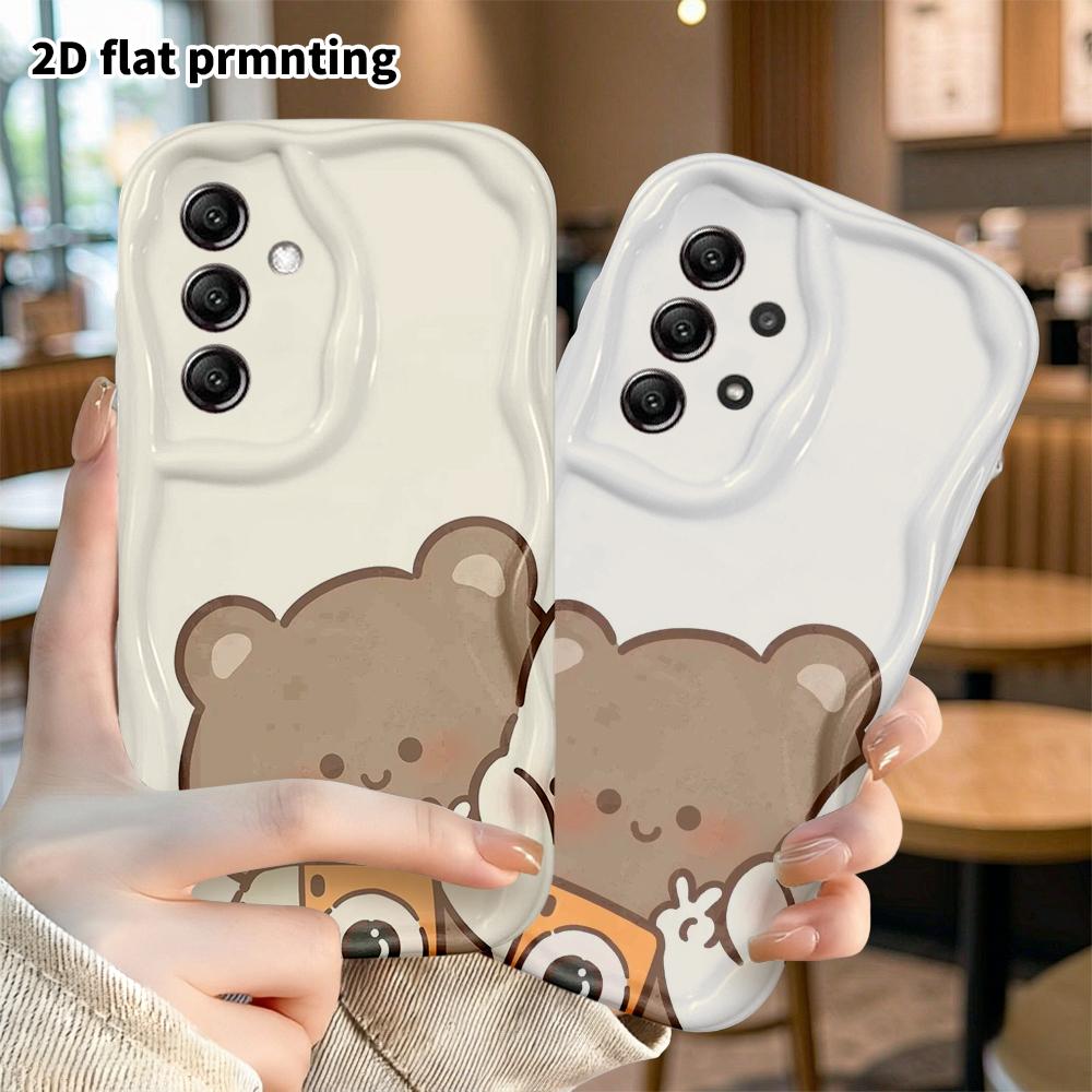 Phone case: 2D flat Samsung Galaxy A34 A35 M05 M06 S20 S22 S21 FE Plus 5G protective case, bear holding a camera, perfect Christmas and Halloween holi