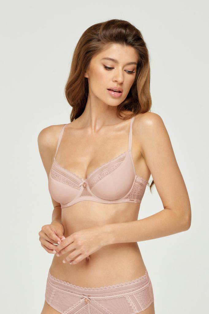 Бюстгальтер с уплотнённой чашкой Marc & Andre (70464)