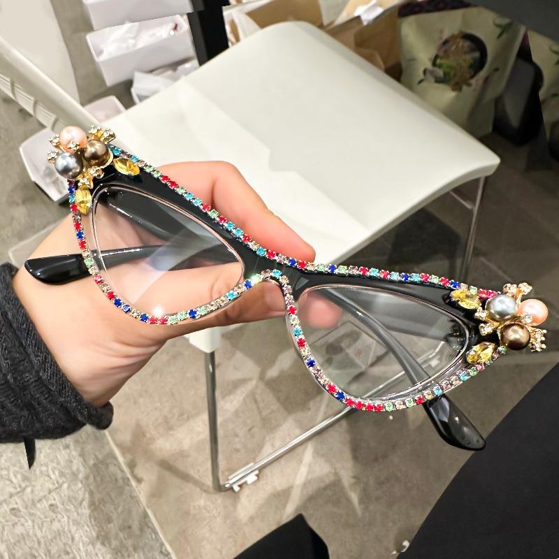 Non-polarized Fashion Cat Eye Shades Original Brand White Pearl Design Sunglasses Women Crystal Shiny High Quality Decor Sun Glasses