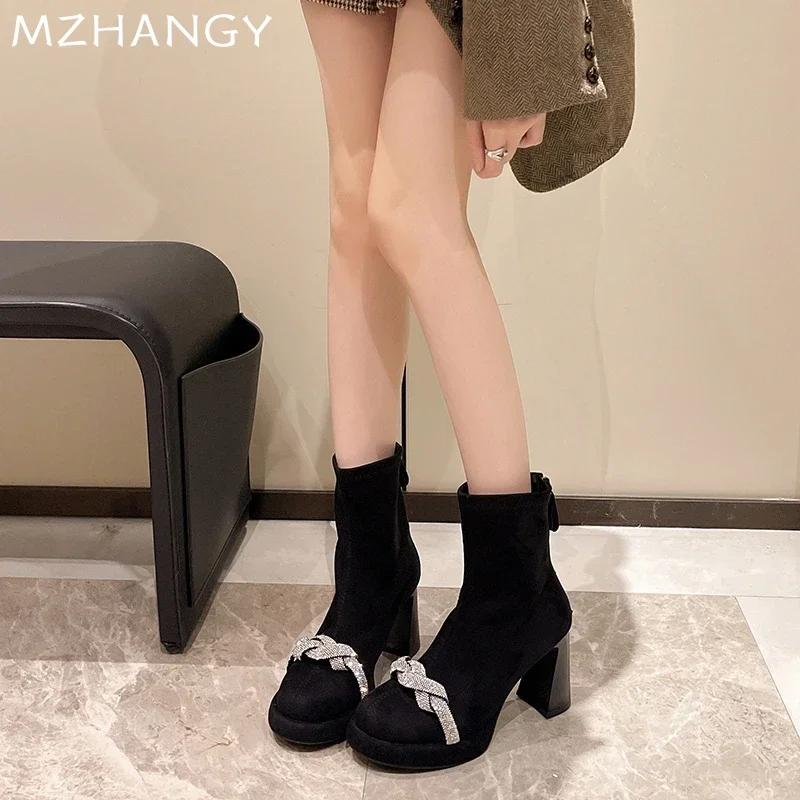 Модные женские ботильоны на высоком каблуке с кристаллами, замшевые сексуальные туфли Chuky, женские, тренд 2025 года, элегантные ботинки Chelsea, туфли-лодочки, новые зимние женские ботинки