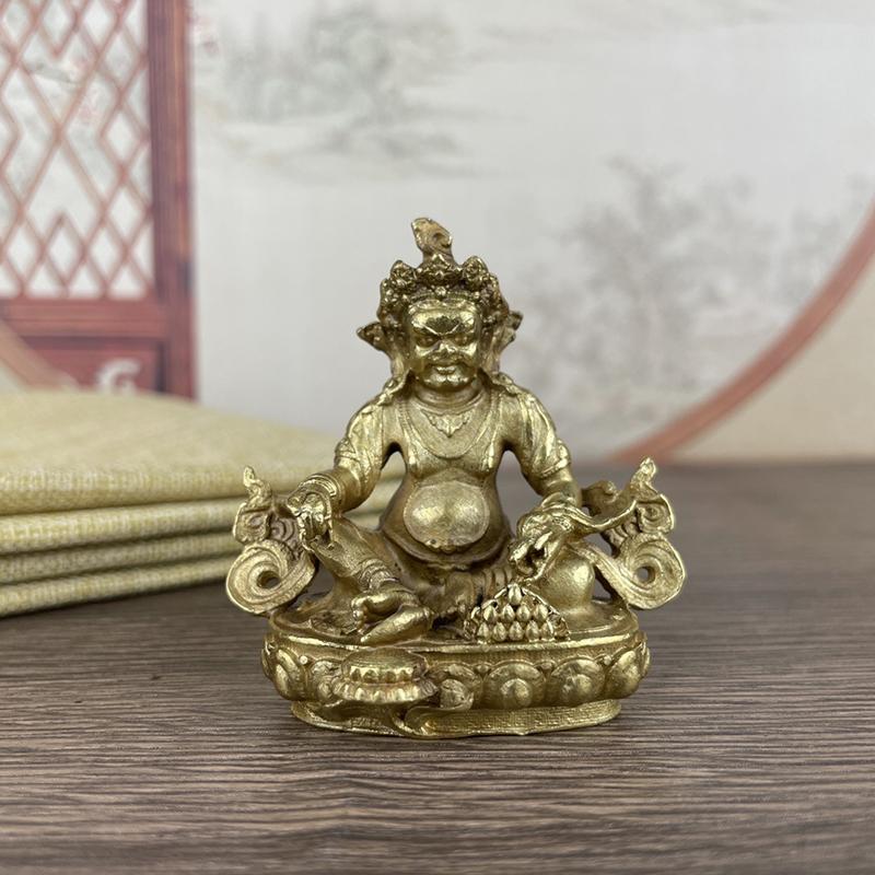 Antique Four-Armed Avalokitesvara Bidhisattva Statue Desk Ornaments Tibetan Patron Saint Figurines Home Decoration Crafts