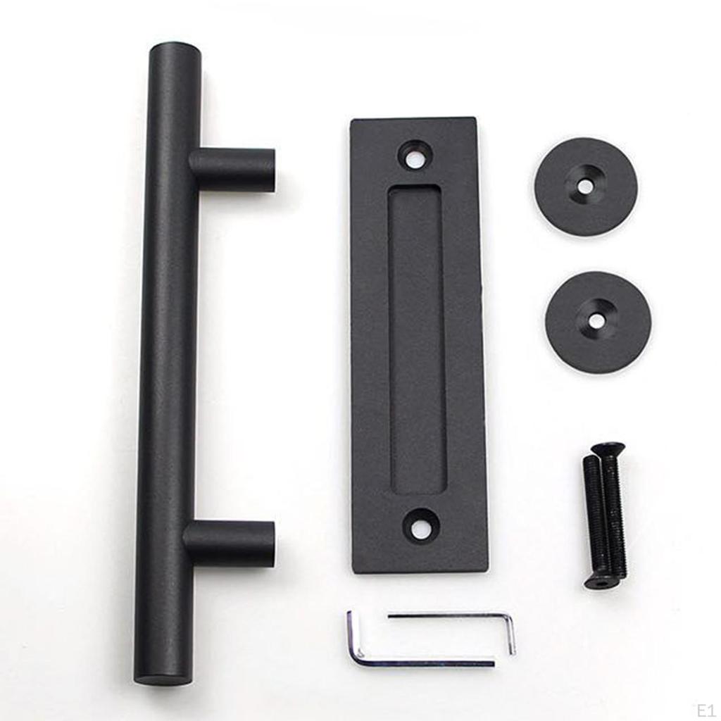 Классическая дверная ручка-скоба для традиционных домов