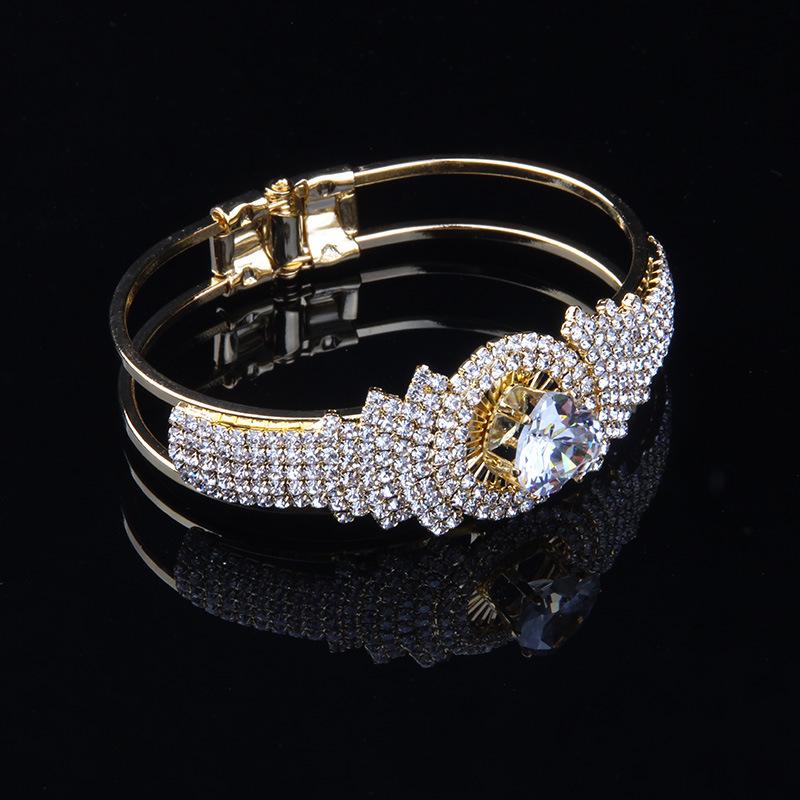 Европейский и американский тренд Модный браслет-звезда со стразами и цирконами
