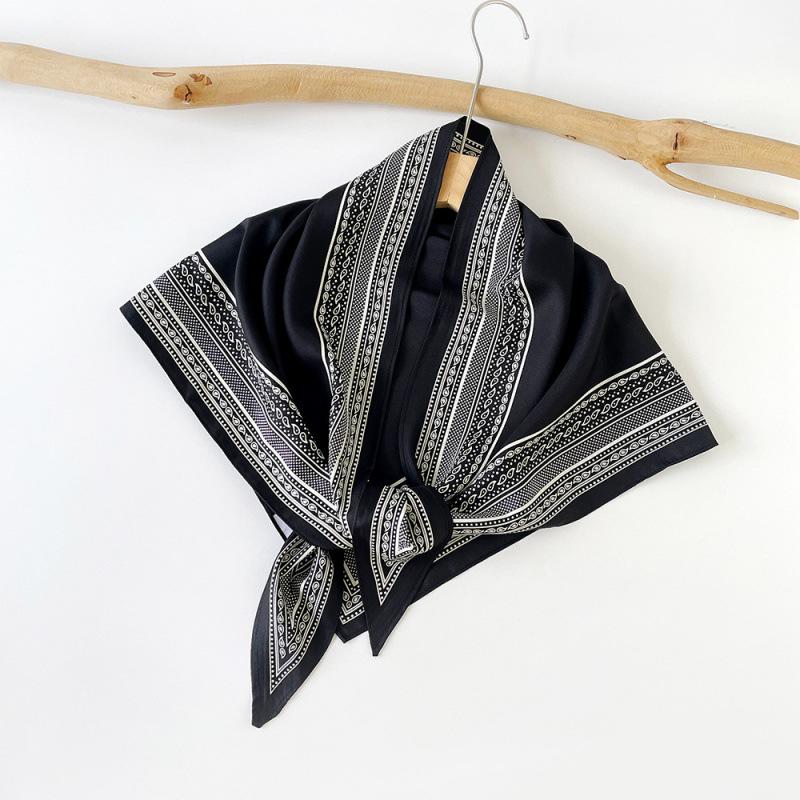 Niche Irregular Scarf Shawl Spring and Summer Twill Triangle Scarf Versatile Scarf Professional Leopard Scarf Decoration