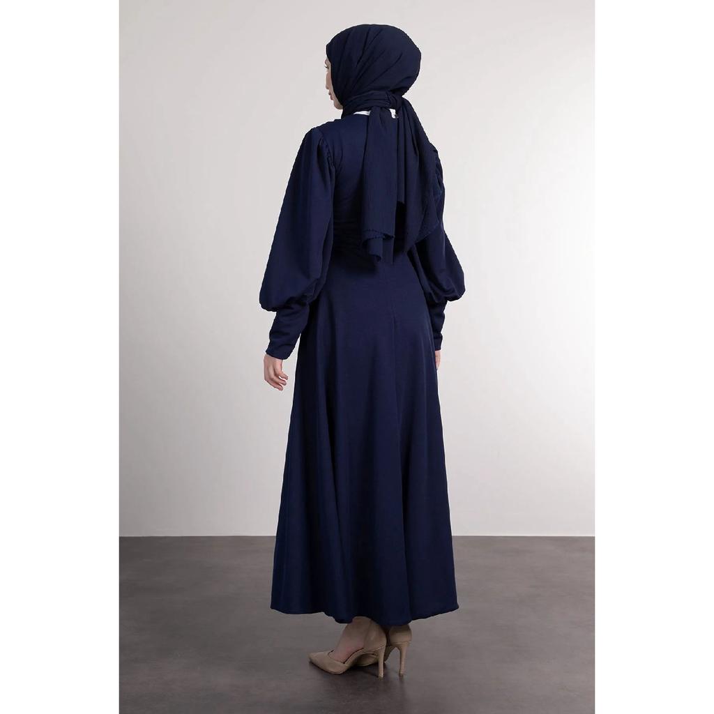 Hijab Dress With Ties On Both Sides Of The Waist