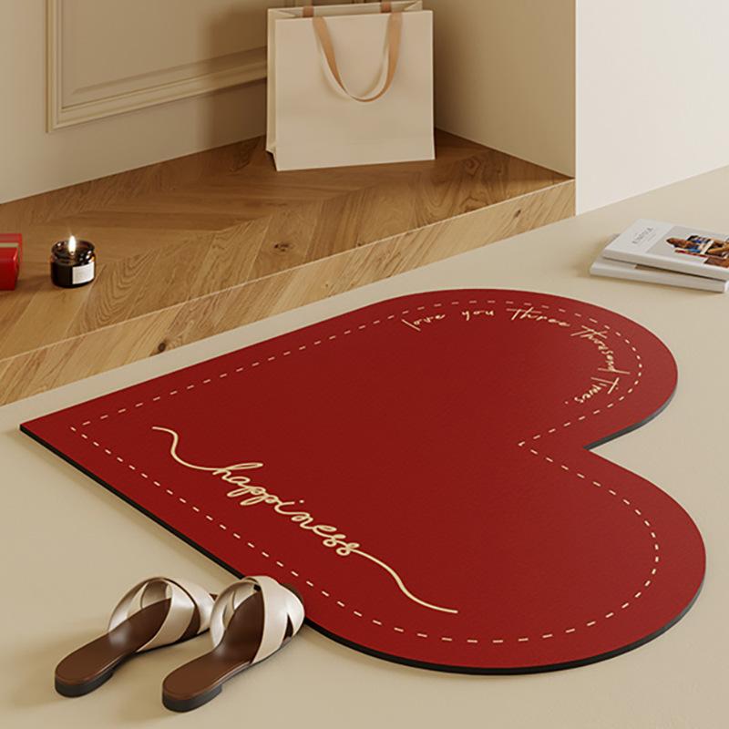 Красный водопоглощающий коврик из диатомовой грязи в форме сердца, праздничный коврик для ног в туалете, противоскользящий коврик для ванной комнаты в новом доме