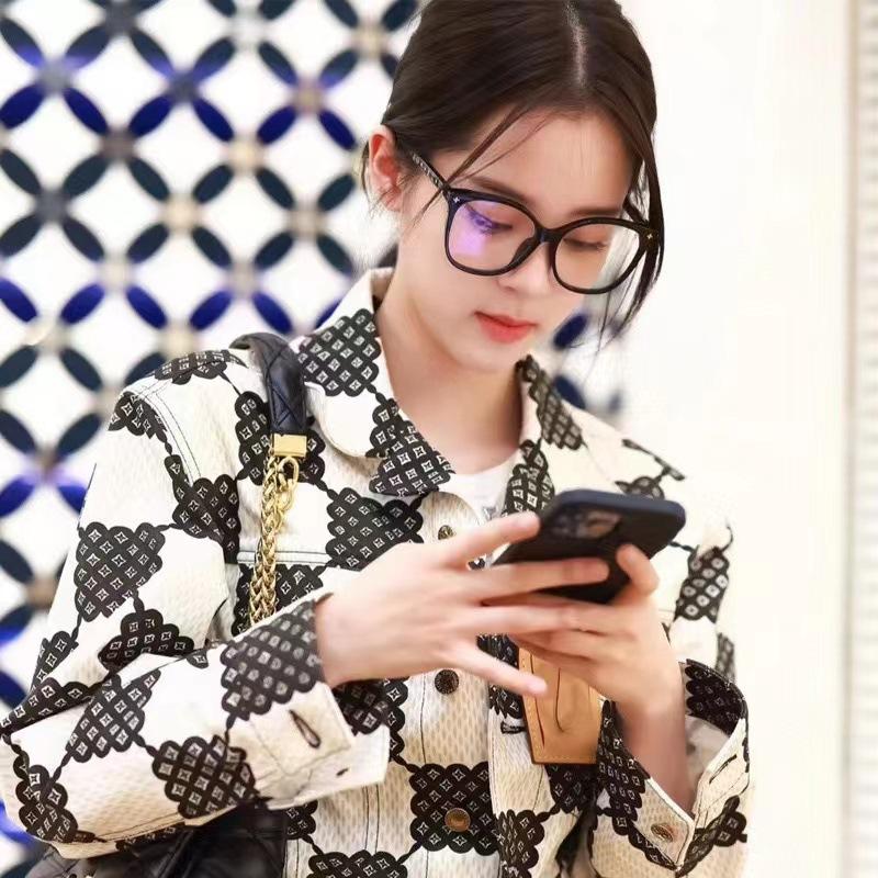 Антисиние очки женские Ouyang Nana рекомендует большие черные оправы простые плоские очки