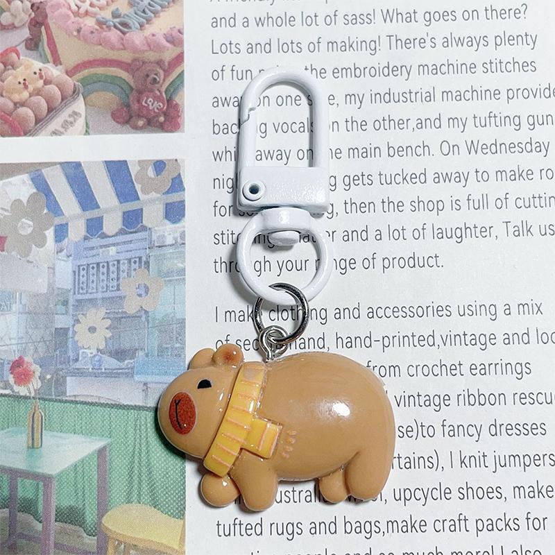 Брелок из смолы Capybara, забавная подвеска для сумки Capybara, милый забавный брелок для ключей с изображением животных, милые аксессуары для ключей