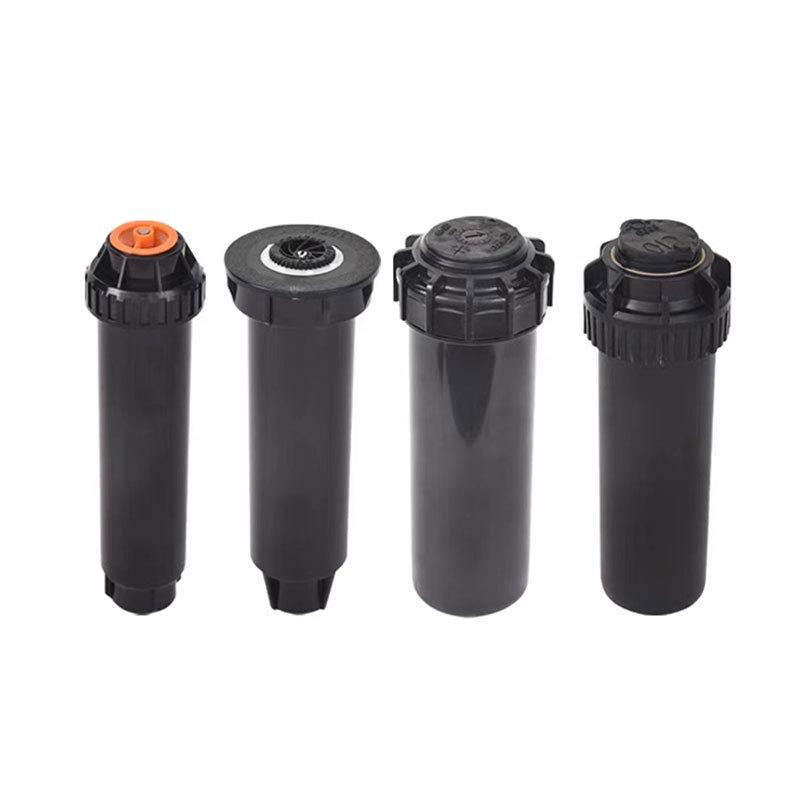 Подземный выдвижной дождеватель с вращением на 360° для ухода за газоном стадиона и дорогами