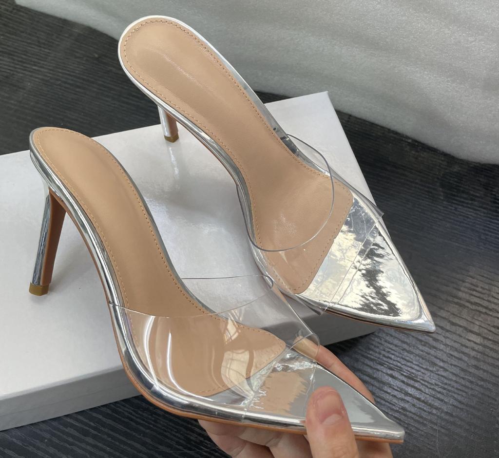 The new simple nude transparent high-heeled slippers with thin heels and pointed toes are not tired, and the high-heeled sandals are worn with open