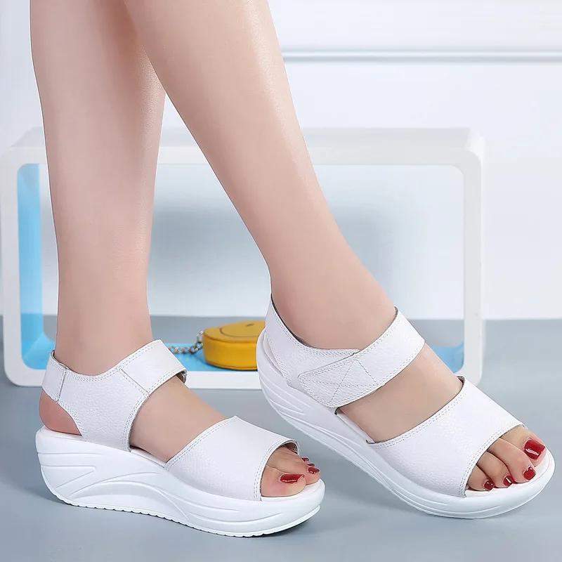 2024 Summer New Shoes Woman Split Leather Hollow Out Flat Sandals Casual Soft Women Sandals Bottom Female Beach Sandal