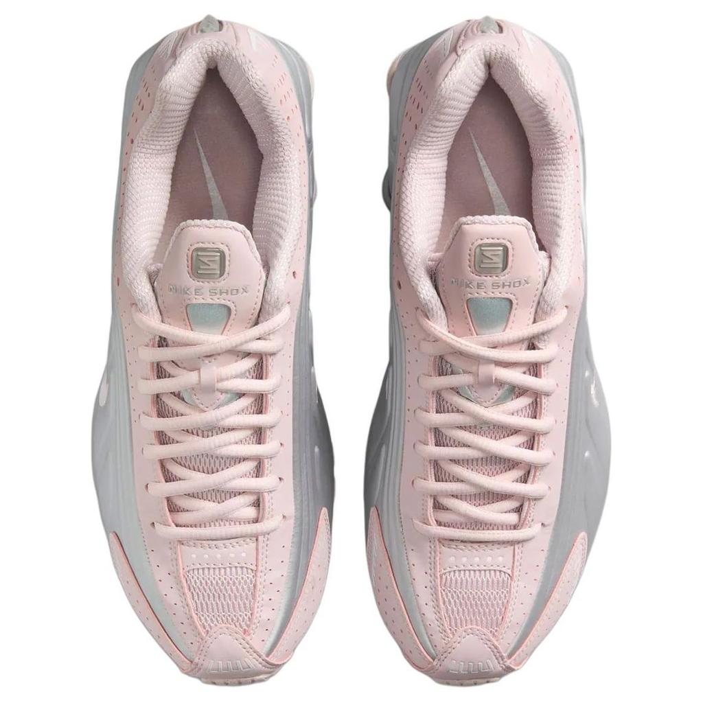 Nike Shox R4 Barely Rose Metallic Platinum женские кроссовки розовые AR3565-600