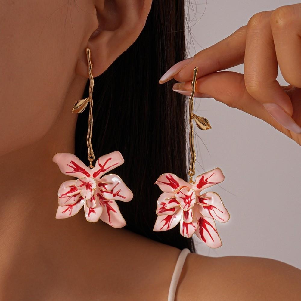 Zinc Zinc Alloy Floral Pendant Earrings with Leaf Stalk Stud Earrings Enamel Flower Drop Earrings Vacation