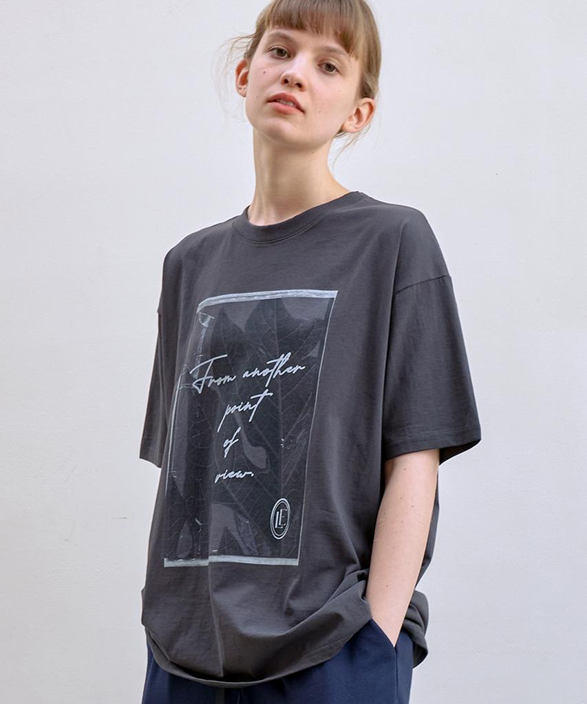 TRIP LE SENS Point Of View Oversized Short Sleeve Tee_Charcoal