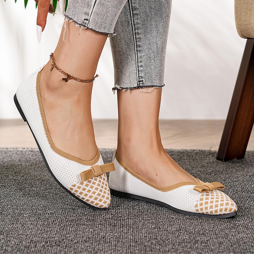 New Women Knitted Slip On Flats Shoes Breathable Comfortable Walking Sneakers Women Trend Casual Pointed Toe Walking  Loafers