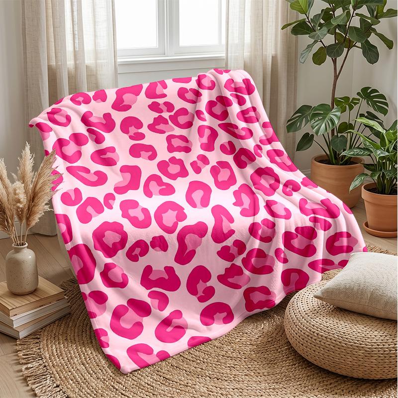 Pink Leopard Love Heart Theme blanket Lightweight Warm Flannel Blanket Decorative Throw Blanket for Home Decoration