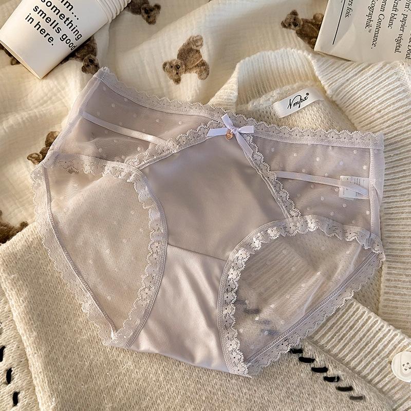 Women's Thin New Hollowed Out Retro Mesh Breathable Lace Mid Waist Panties