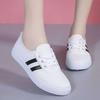 Белые туфли с мелким вырезом женские 2025 весна и лето новые корейская версия холщовые туфли повседневная мода универсальные на плоской подошве одинарные туфли женские с