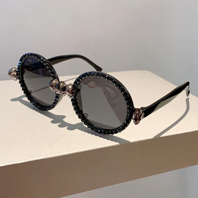 Ретро готические солнцезащитные очки с черепом для женщин, модные вечерние, Хэллоуин, роскошные панк-солнцезащитные очки со стразами, уникальные круглые очки