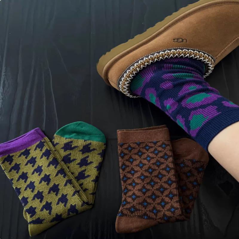 Female Spring and Autumn Vintage Art Small Design Geometric Thousand Bird Lattice Tube Cotton Socks