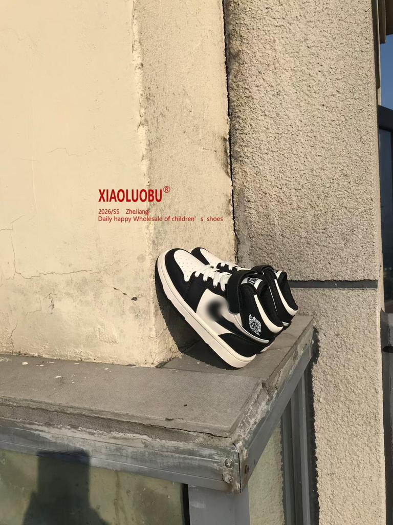 Модные нескользящие спортивные кроссовки для детей - Весна/Осень 2026, Удобный стиль AJ Board для мальчиков и девочек.