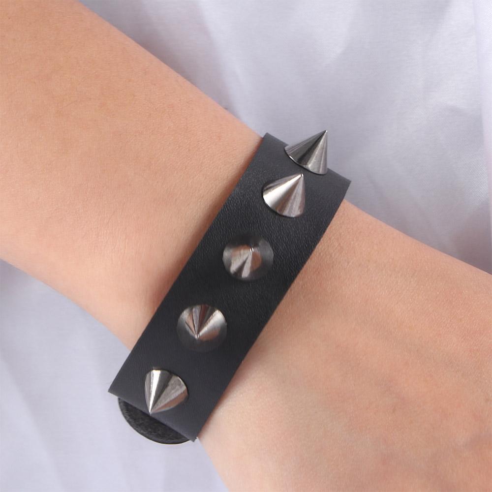 Rock Cool Gothic Punk Alloy Female One-row PU Leather Bangles Wristband Jewelry Rivet Bracelets