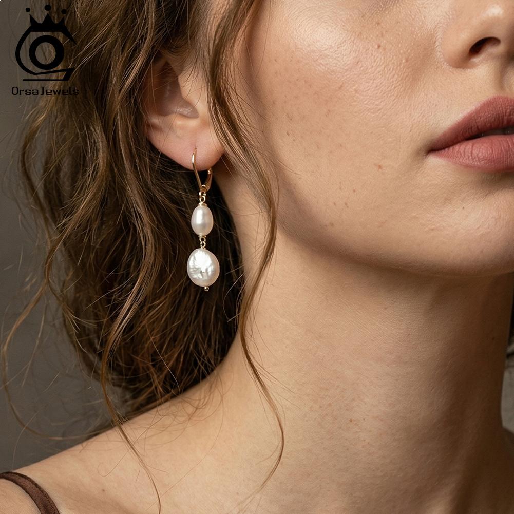 ORSA JEWELS Серьги-цепочки из стерлингового серебра 925 пробы с натуральным пресноводным жемчугом для женщин Сладкий Шик Серьги с покрытием 14K золотом Ювелирные изделия GPE138