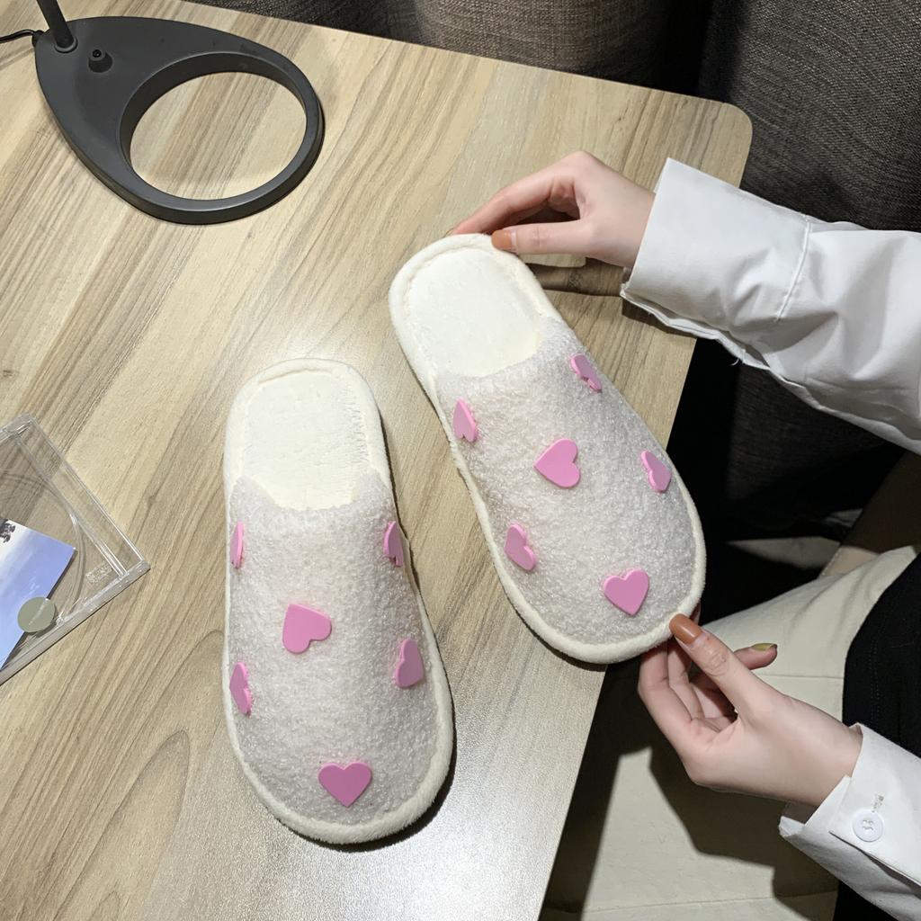 Женские зимние шерстяные хлопчатобумажные тапочки нового стиля, резиновые коричневые плюшевые тапочки свободного размера Baotou на плоском каблуке