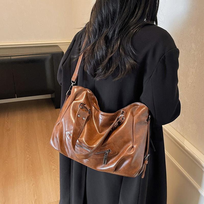 Премиальная ретро сумка большой вместимости 2025 новая женская сумка через плечо для поездок на работу, портативная сумка-тоут для коротких поездок