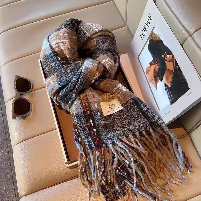 Plaid Scarf Women's Atmosphere Warm New Dry Rose Powder Autumn and Winter White Soft Fringed Shawl Scarf