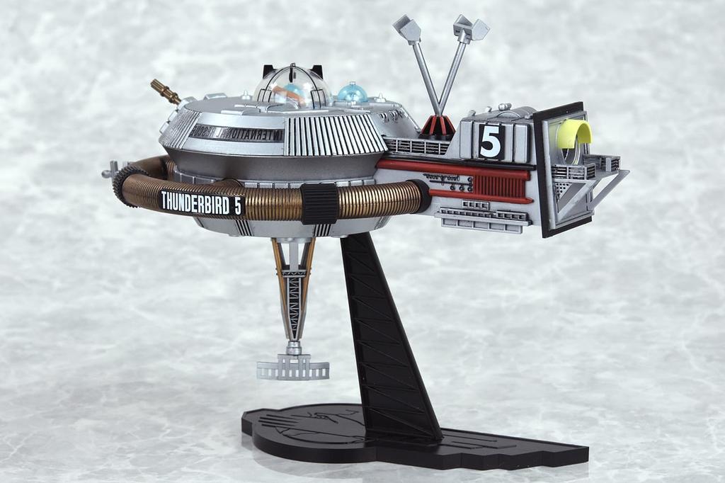 Bellfine Thunderbirds Mechanic Selection Part 3 Plastic Model Kit BP020 (1/72, 1/500, 1/800 scale)