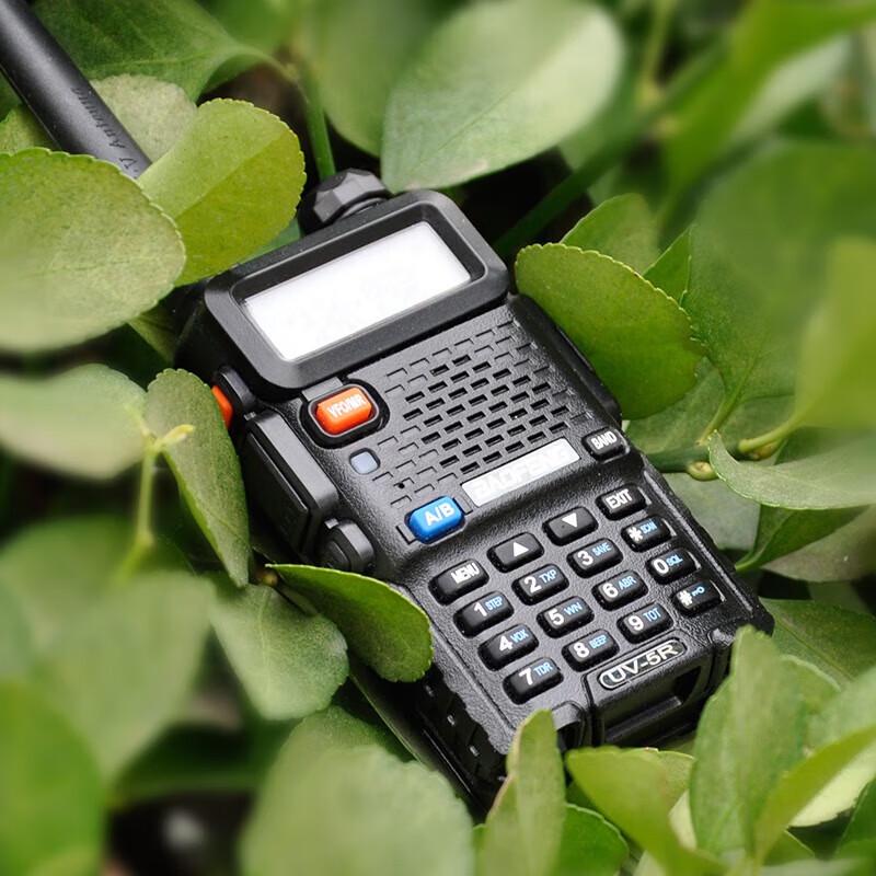 Двухдиапазонная рация BAOFENG UV-5R (обновленная) (Китайская версия)