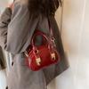 Корейская портативная сумка для боулинга женская 2025 новая нишевая ретро сумка-ракушка высококлассная универсальная сумка-мессенджер