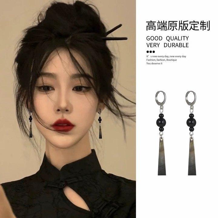 Ink Butterfly Love Earrings Antique Internet Celebrity Same Earrings Niche High-end Sense of National Tide Retro Earrings