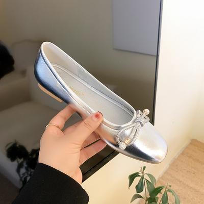 Виноградная мама, те же новые весенне-осенние туфли-балетки из изысканной жемчужной балетной кожи с квадратным носком и бантом с легким вырезом